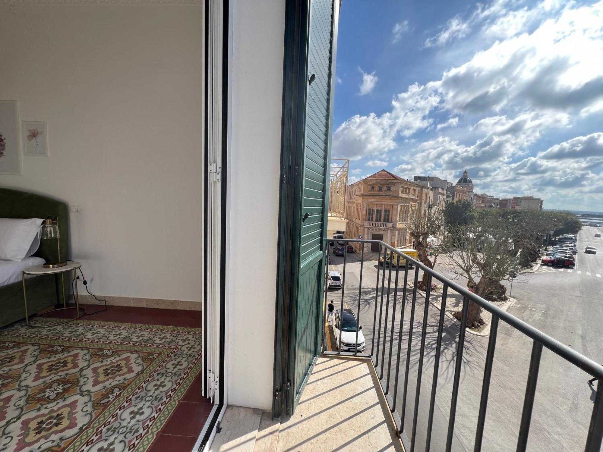 Capitano Apartments - Trapani City Centre Dış mekan fotoğraf